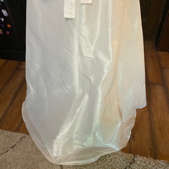 Eden Bridal. Size 6. NWT - Picture 6 of 6